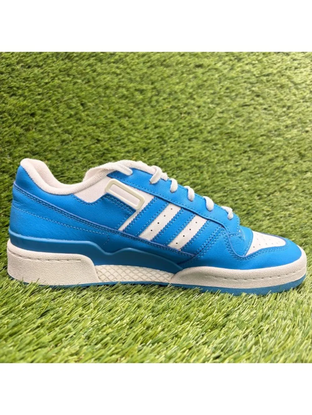 Adidas Forum Low Mens Size 9 Blue White Athletic Leather Walking Shoes Sneakers